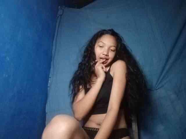 Missfireangel12 webcam