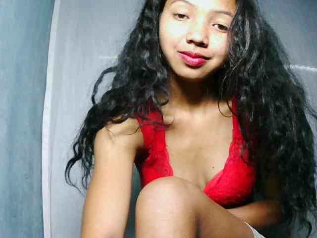 Missfireangel12 webcam