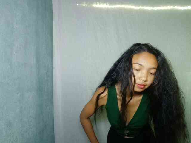 Missfireangel12 webcam