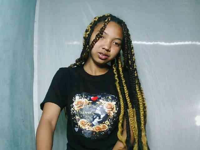 Missfireangel12 Live Webcam on BongaCams