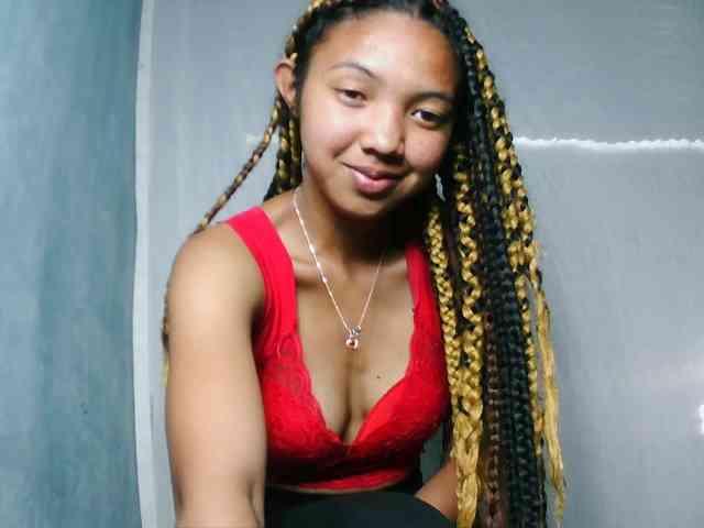 Missfireangel12's webcam live show