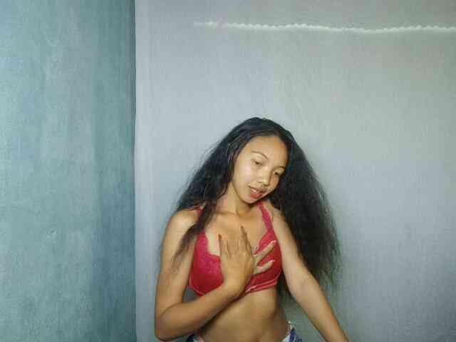 Missfireangel12 webcam