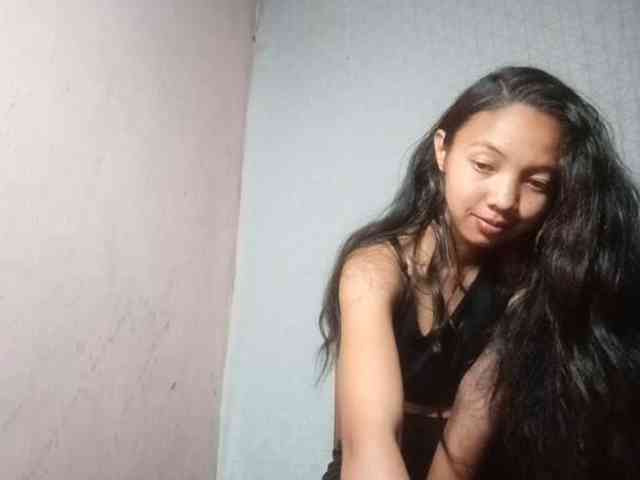 Missfireangel12 webcam