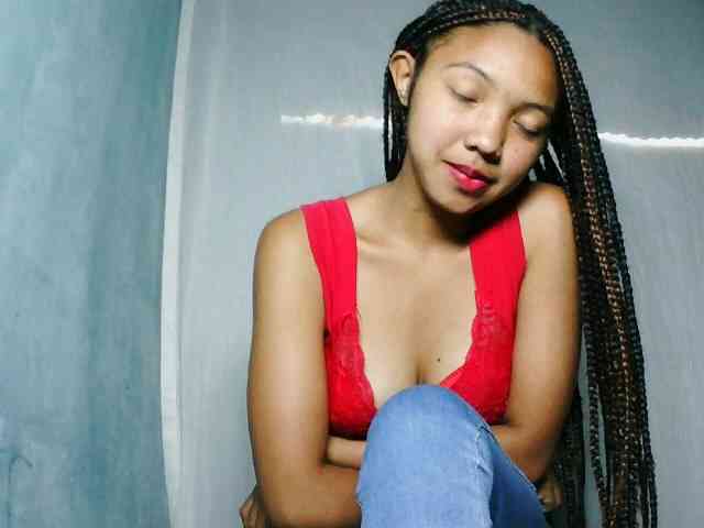 Missfireangel12 webcam