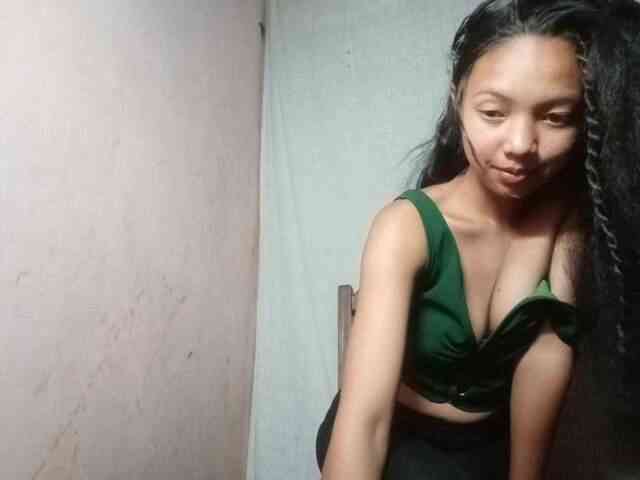 Missfireangel12 webcam