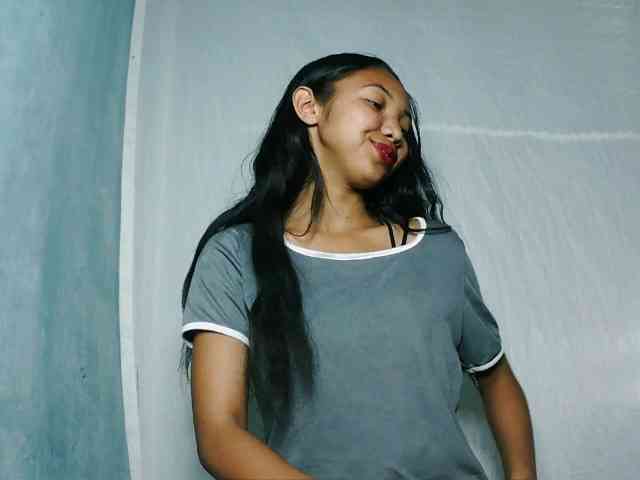 Missfireangel12 Live Webcam on BongaCams