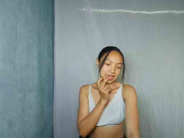 Missfireangel12 webcam