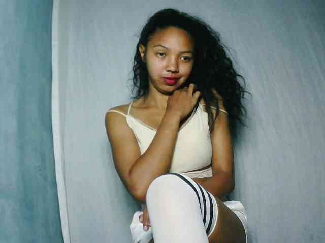 Missfireangel12 webcam