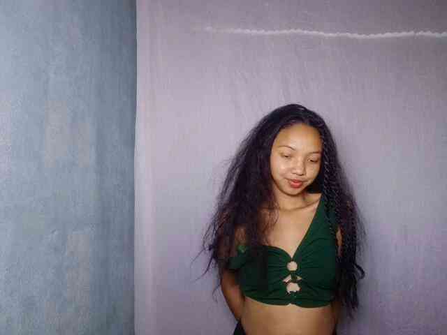 Missfireangel12 webcam