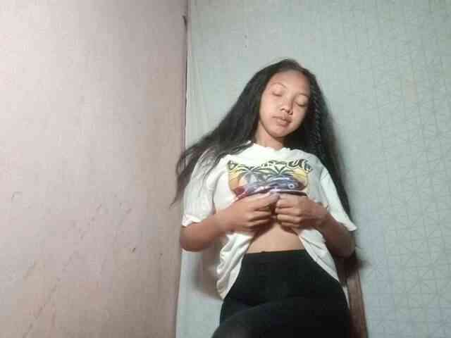 Missfireangel12 webcam