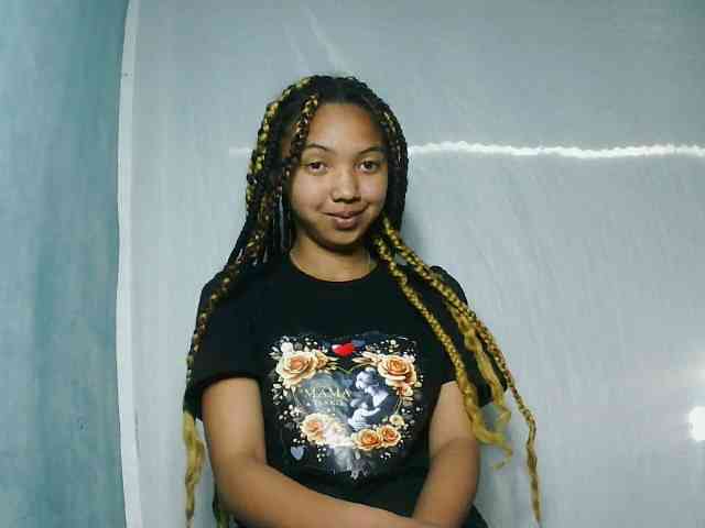 Missfireangel12 webcam