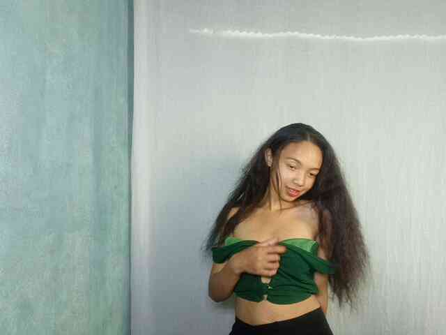 Missfireangel12 webcam