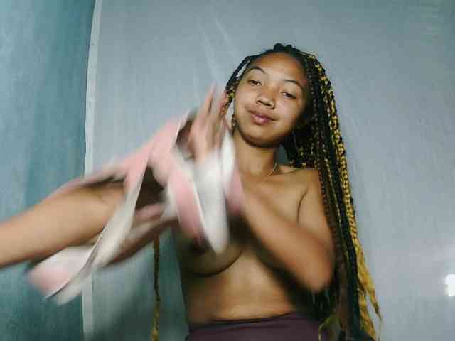 Missfireangel12 webcam