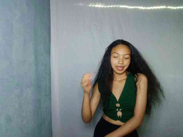 Missfireangel12 webcam