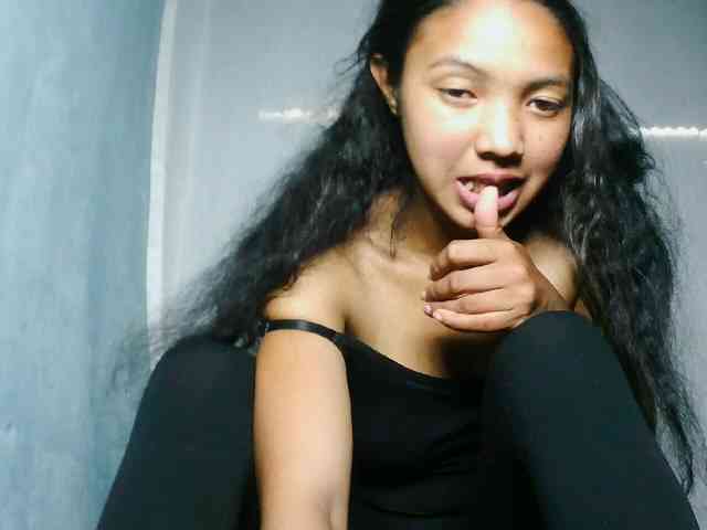 Missfireangel12 webcam