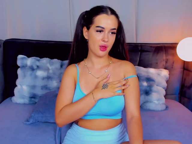 AriaBlair live cam on BongaCams