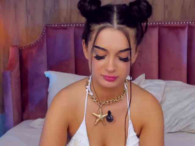 AriaBlair webcam