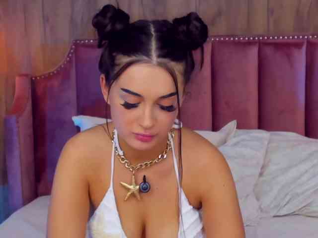 AriaBlair webcam