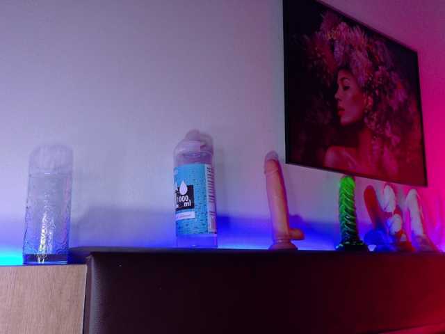 LexyNIGHT11 live cam on BongaCams