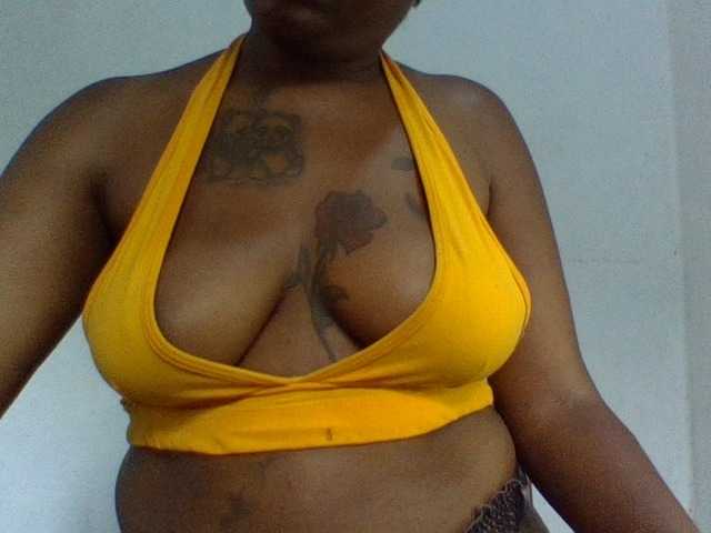 Angel-corey live cam on BongaCams