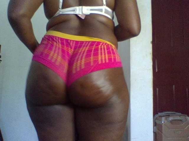 le modèle Angel-corey est en webcam porno dans un show sur le site bongacams, il possède les tags suivants: Ebony,Redhead,Trimmed