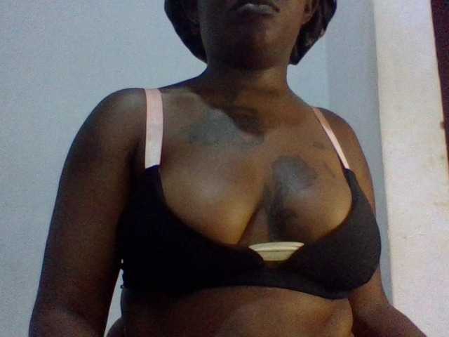 Angel-corey webcam bongacams model stream image