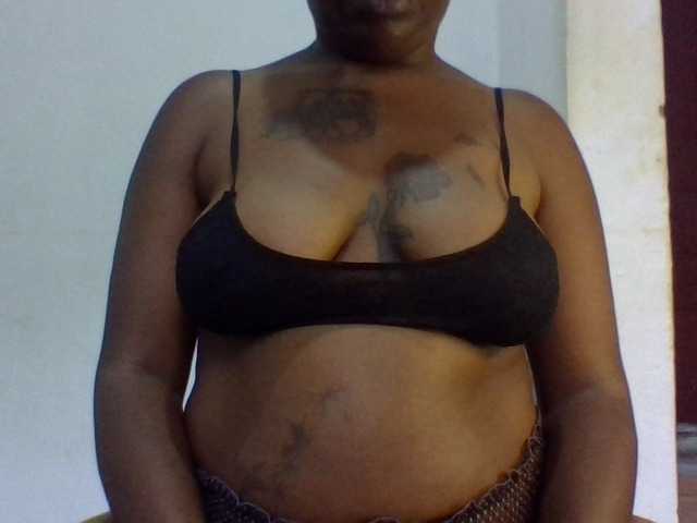 Angel-corey webcam bongacams model stream image