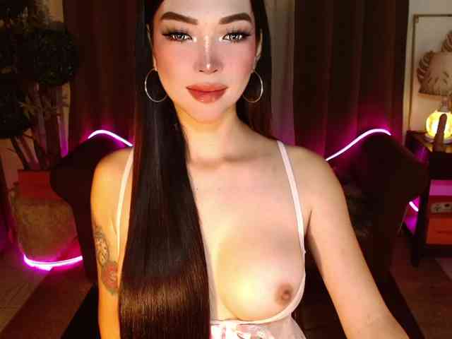 Wetwildayesha's cam show statistics and live stream