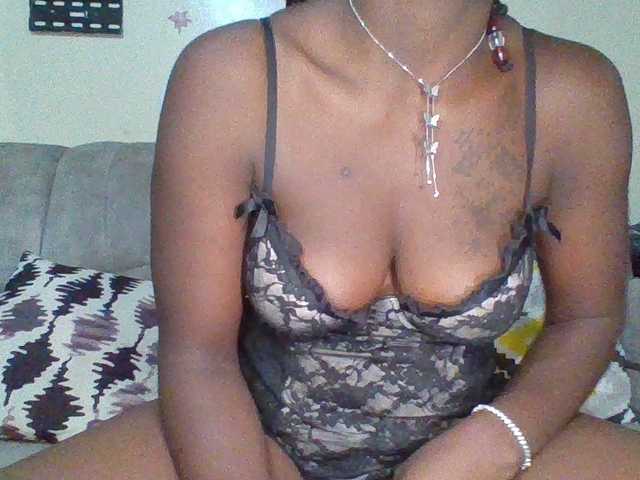 chocolateAss-cake007 live cam on BongaCams