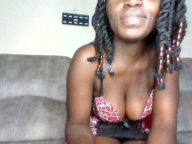 chocolateAss-cake007 live cam on BongaCams