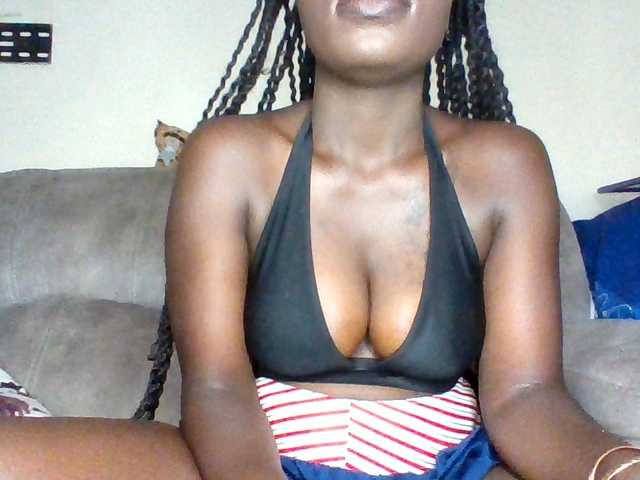 chocolateAss-cake007 live cam on BongaCams