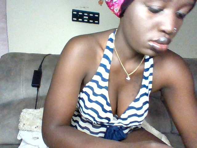 chocolateAss-cake007 live cam on BongaCams