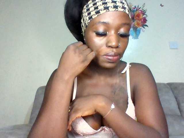 chocolateAss-cake007 live cam on BongaCams
