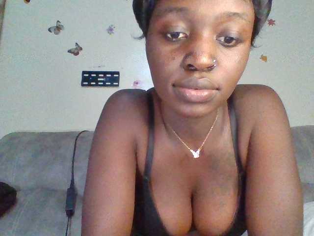 chocolateAss-cake007 live cam on BongaCams