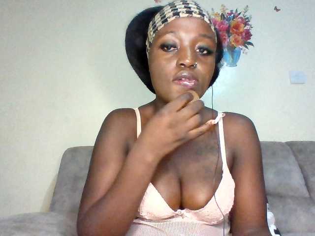 chocolateAss-cake007 live cam on BongaCams