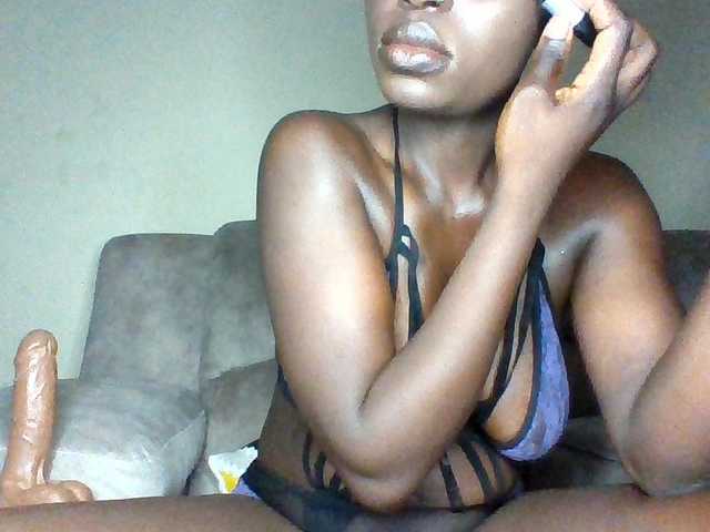 chocolateAss-cake007 live cam on BongaCams