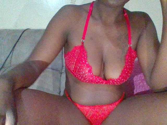 chocolateAss-cake007 live cam on BongaCams