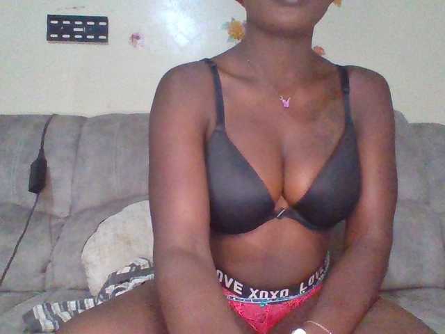 chocolateAss-cake007 live cam on BongaCams