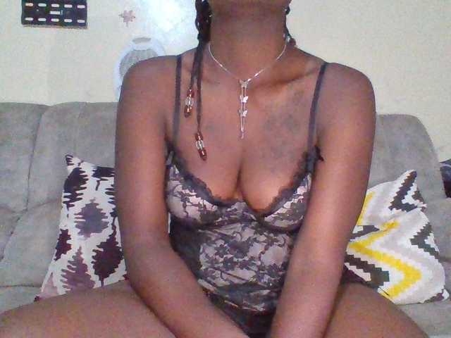 chocolateAss-cake007 live cam on BongaCams