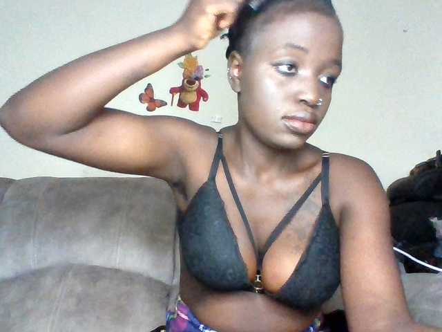 chocolateAss-cake007 live cam on BongaCams