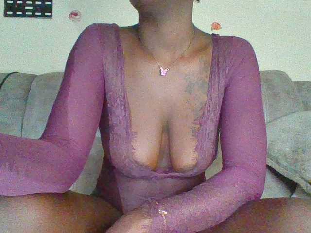 chocolateAss-cake007 live cam on BongaCams