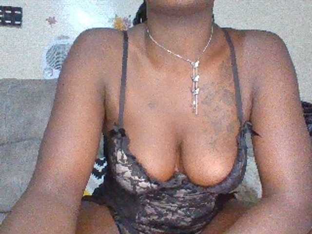 chocolateAss-cake007 live webcam show