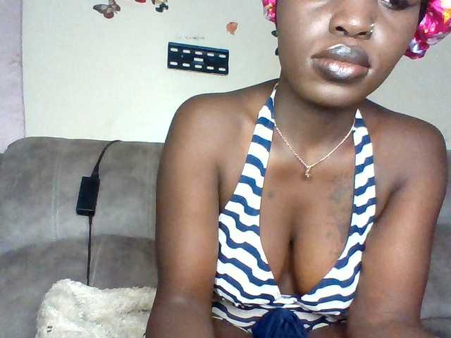 chocolateAss-cake007 live cam on BongaCams