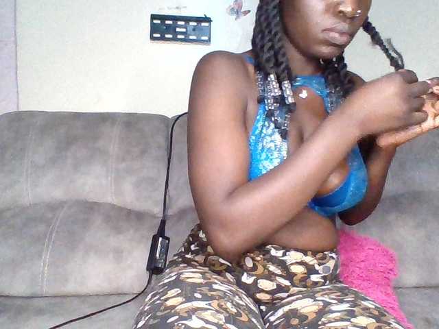 chocolateAss-cake007 live cam on BongaCams