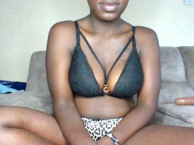 chocolateAss-cake007, en directo ahora en BongaCams