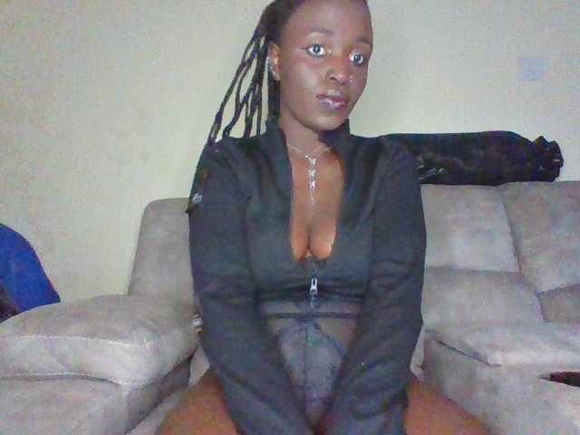 chocolateAss-cake007 live cam on BongaCams