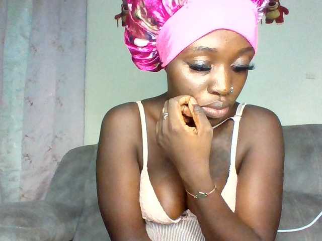 chocolateAss-cake007 live cam on BongaCams