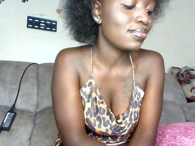 chocolateAss-cake007 live cam on BongaCams