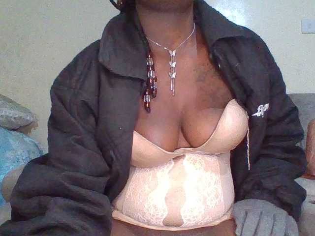 chocolateAss-cake007 live webcam show
