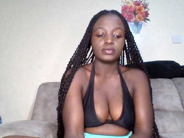 chocolateAss-cake007 live cam on BongaCams